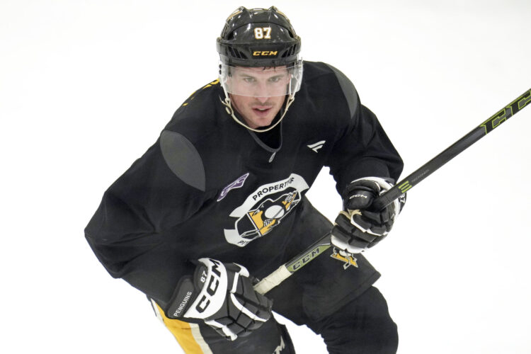 Sidney Crosby staying committed to Penguins amid rebuilding phase